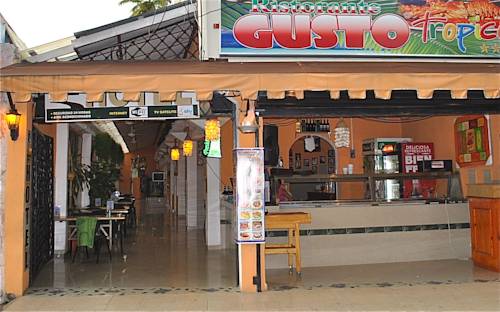 Gusto Tropical Hotel